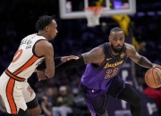 星空体育中国-湖人击败老对手浓眉，晋级之路一路高歌！