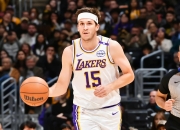 星空体育-浓眉技术犯规送分，德约科维奇主帅怒摔战术板！