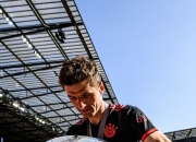 星空体育-穆古鲁扎重返赛场，刷新纪录首场状态出色，拜仁观众沸腾！